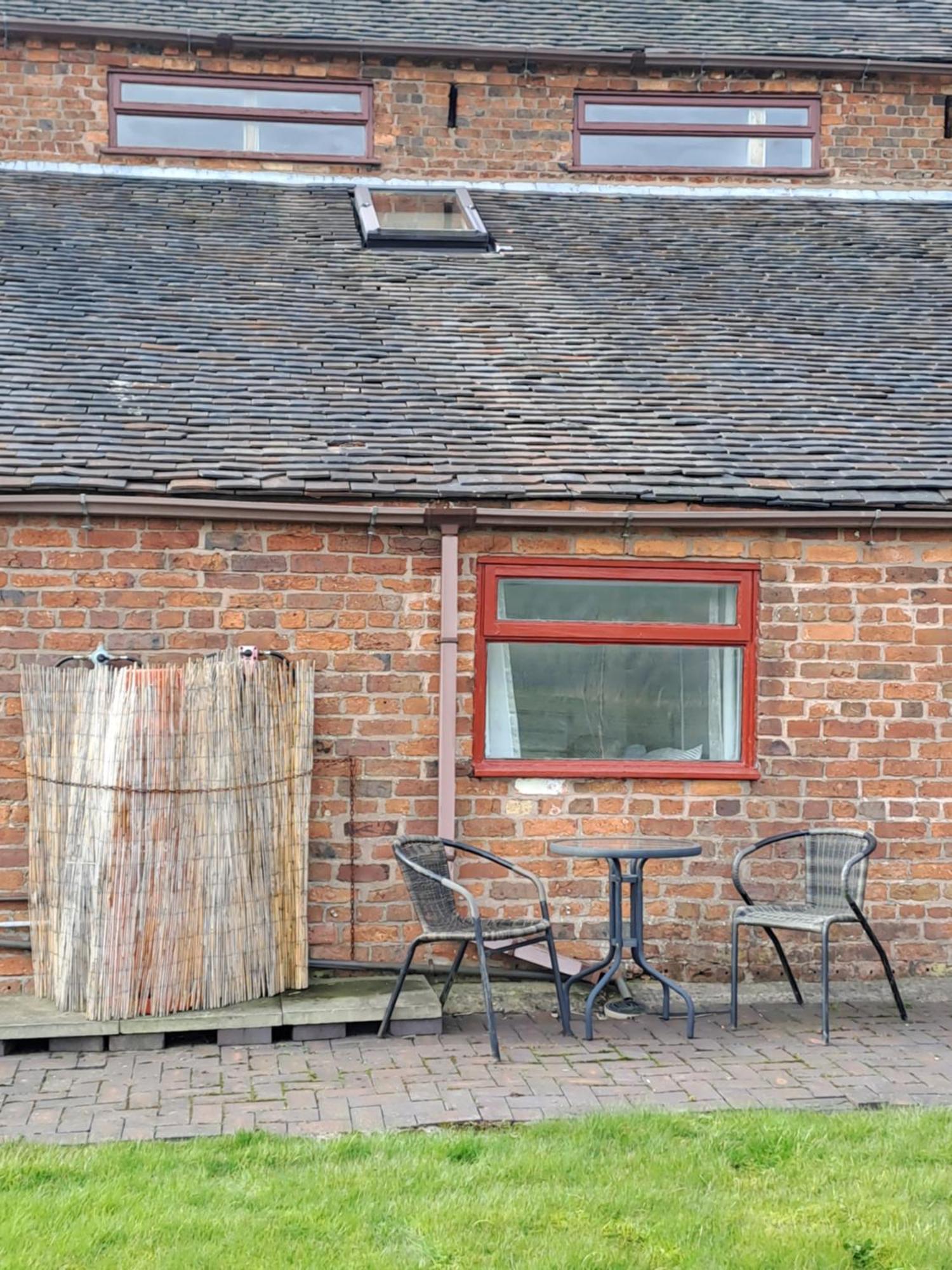 Bank Top Farm Cottages Stoke-on-Trent エクステリア 写真